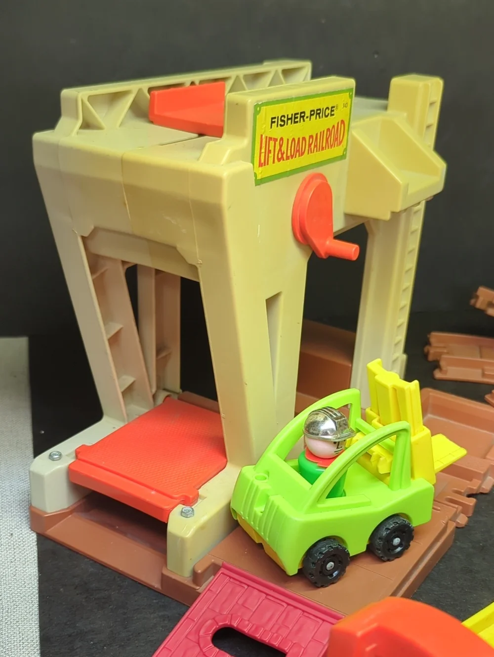 Fisher Price‎ Little People Lift & Load Railroad #943